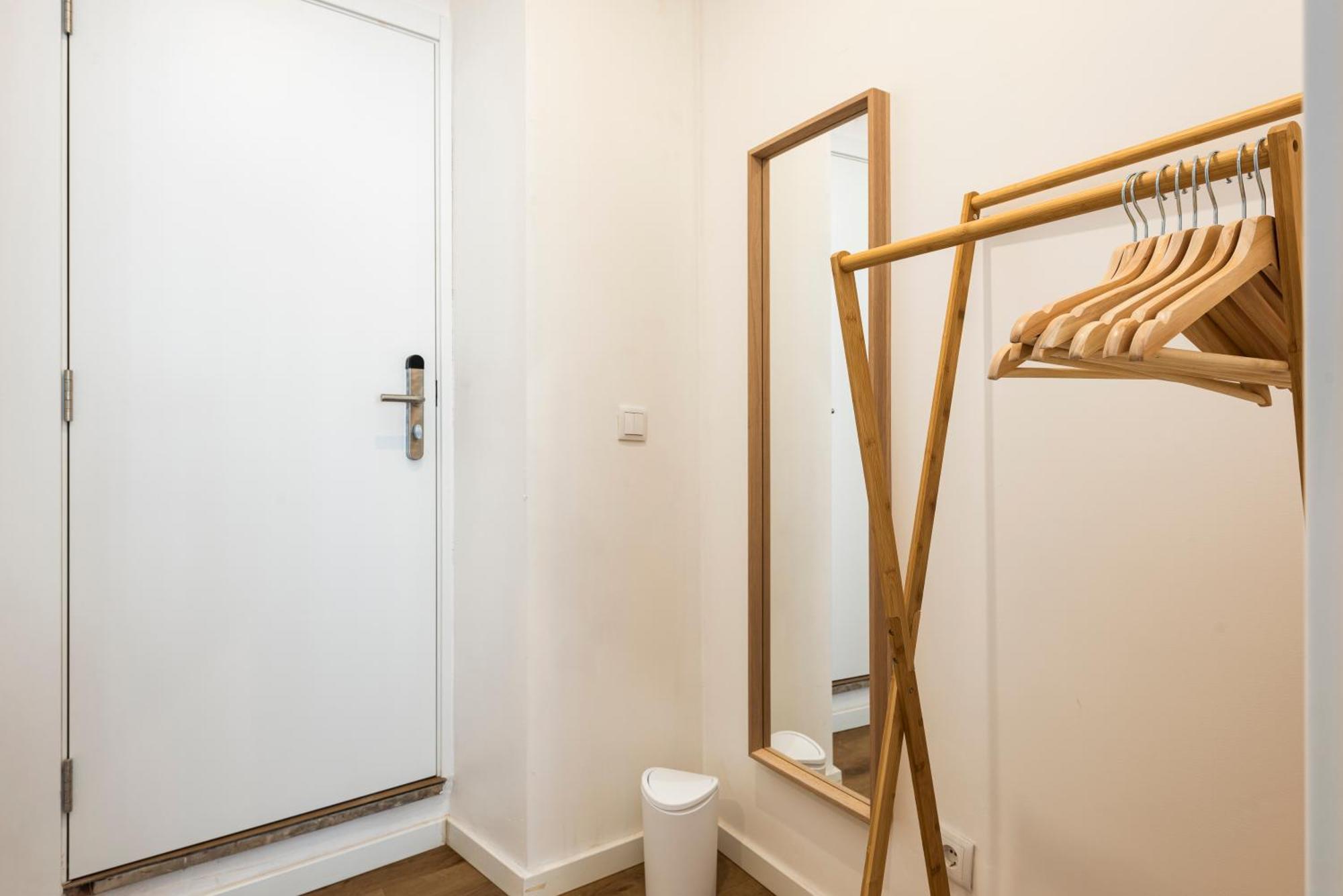 Madalena Hostel E Suites ファロ エクステリア 写真