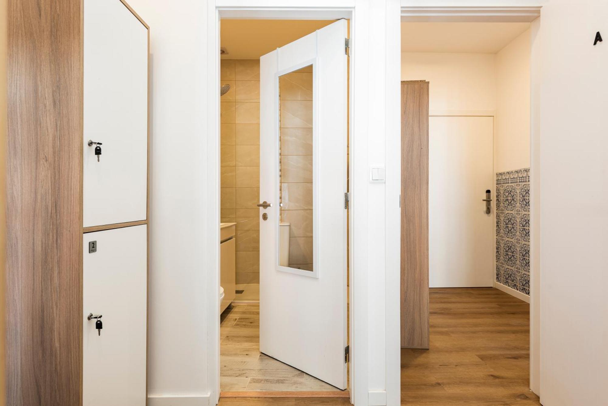 Madalena Hostel E Suites ファロ エクステリア 写真