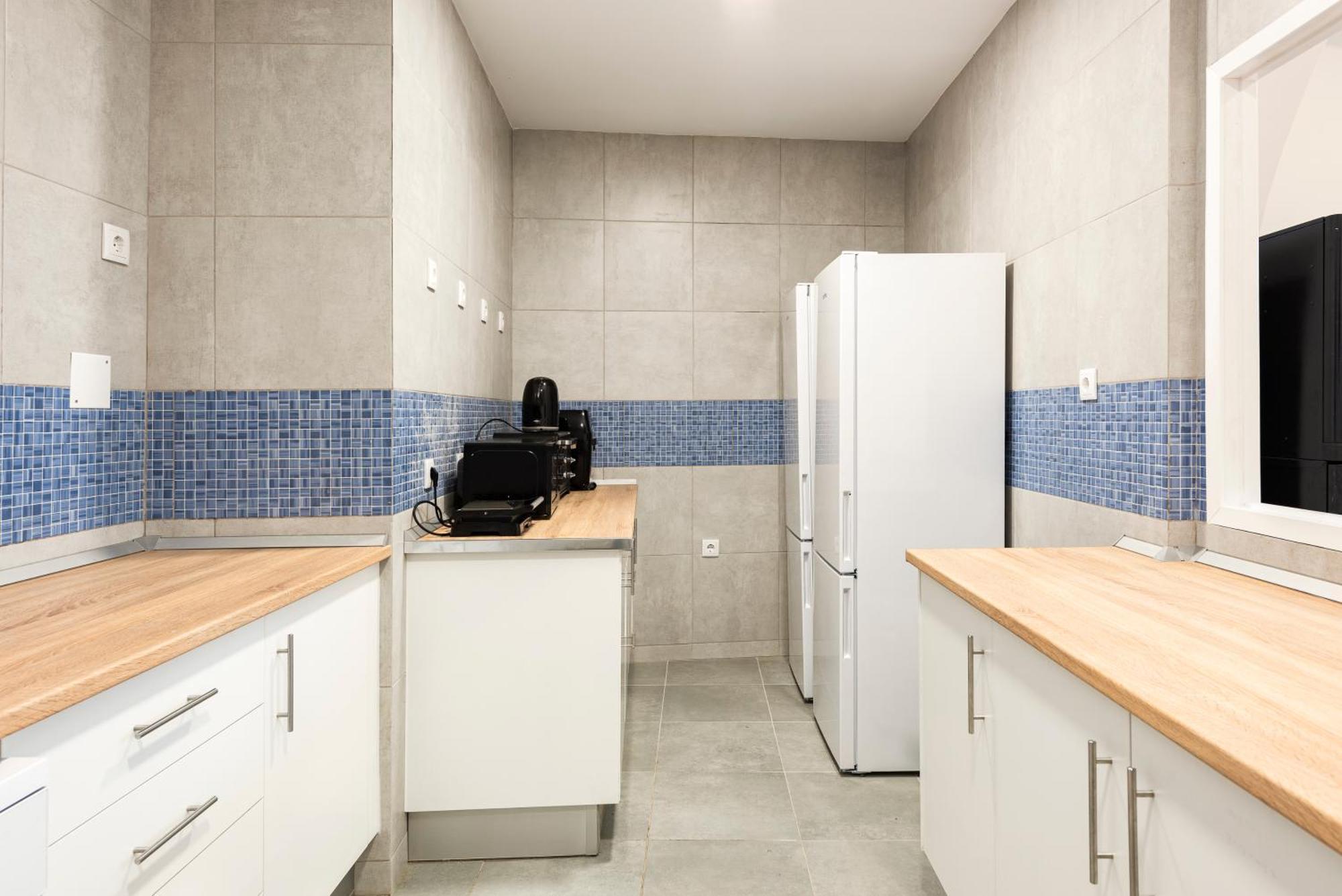 Madalena Hostel E Suites ファロ エクステリア 写真